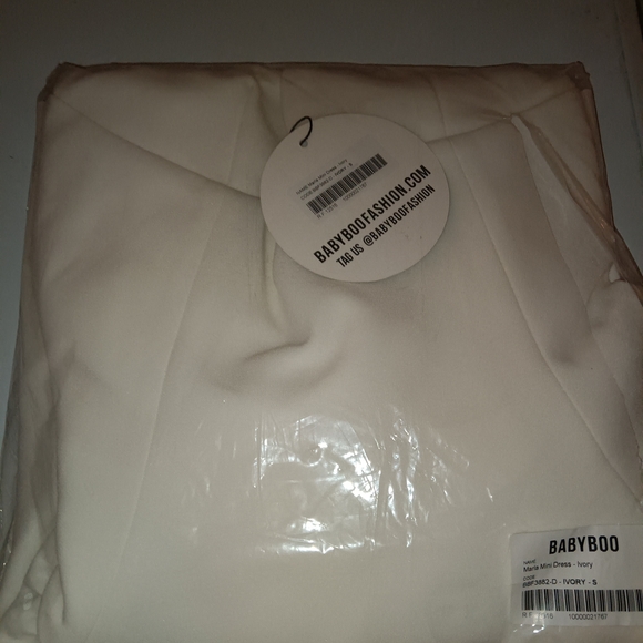 BabyBoo Chic Off-Shoulder White Mini Dress NWT! - Picture 4 of 4